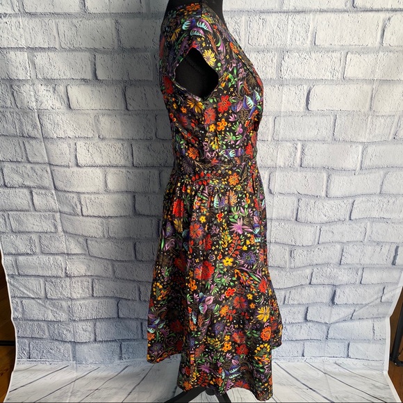 Retrolicious We're All Marvelous Here A-Line Dress - Picture 4 of 7